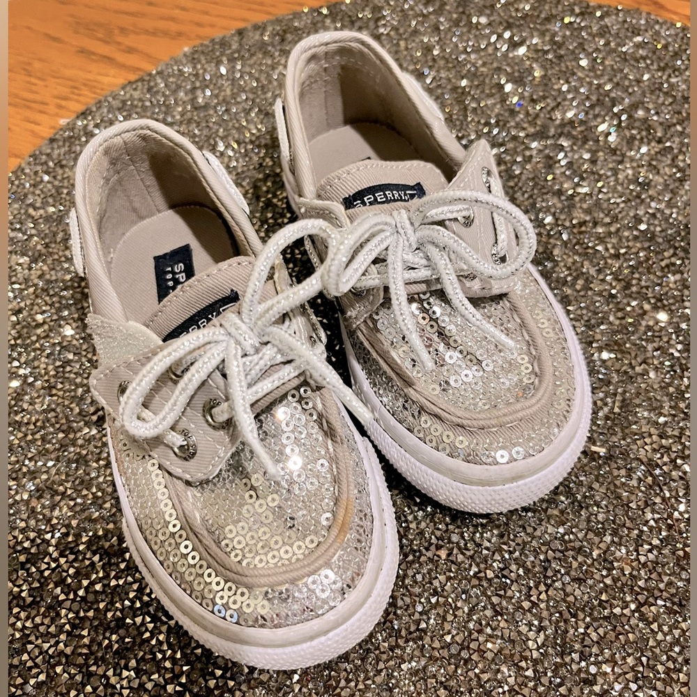 Sperry Topsider Bahama Jr. toddler silver sequin boat shoe